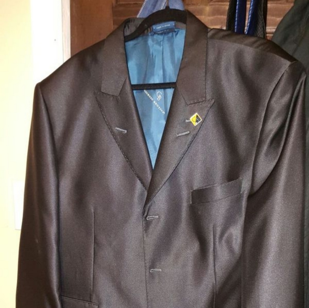 Men's suit